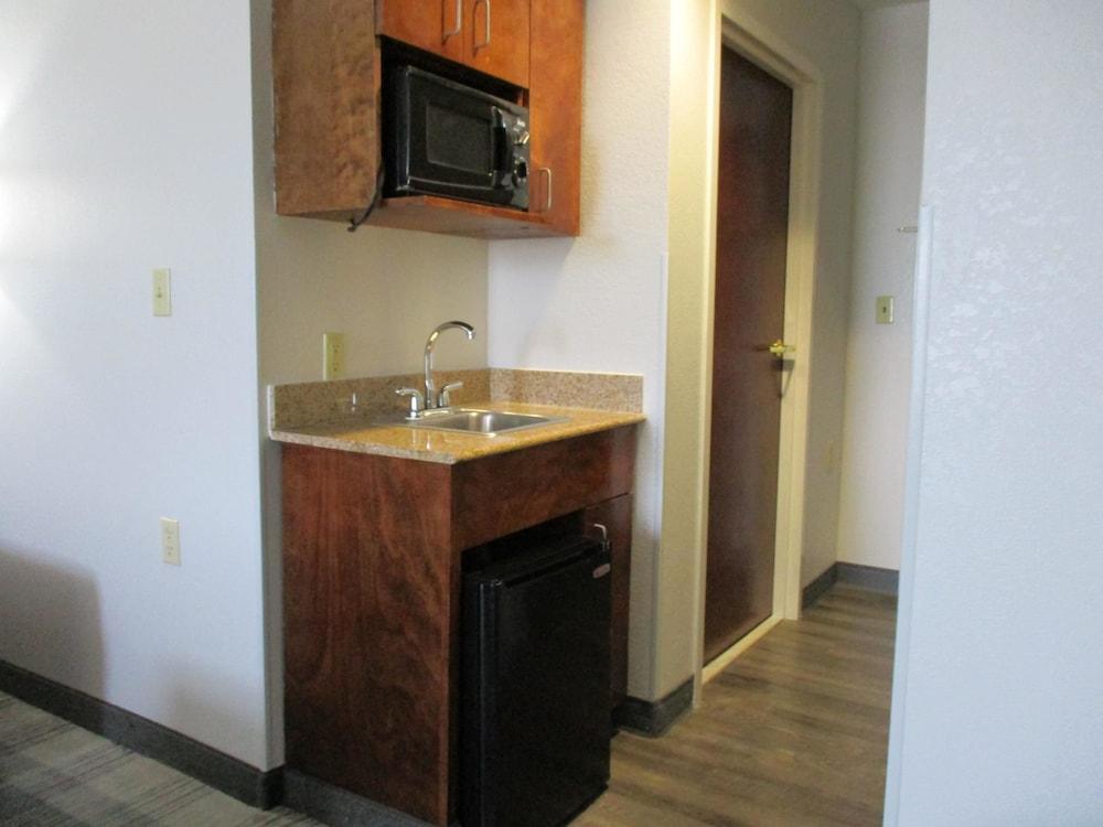 Best Western Plus Philadelphia-Choctaw Hotel And Suites Екстериор снимка