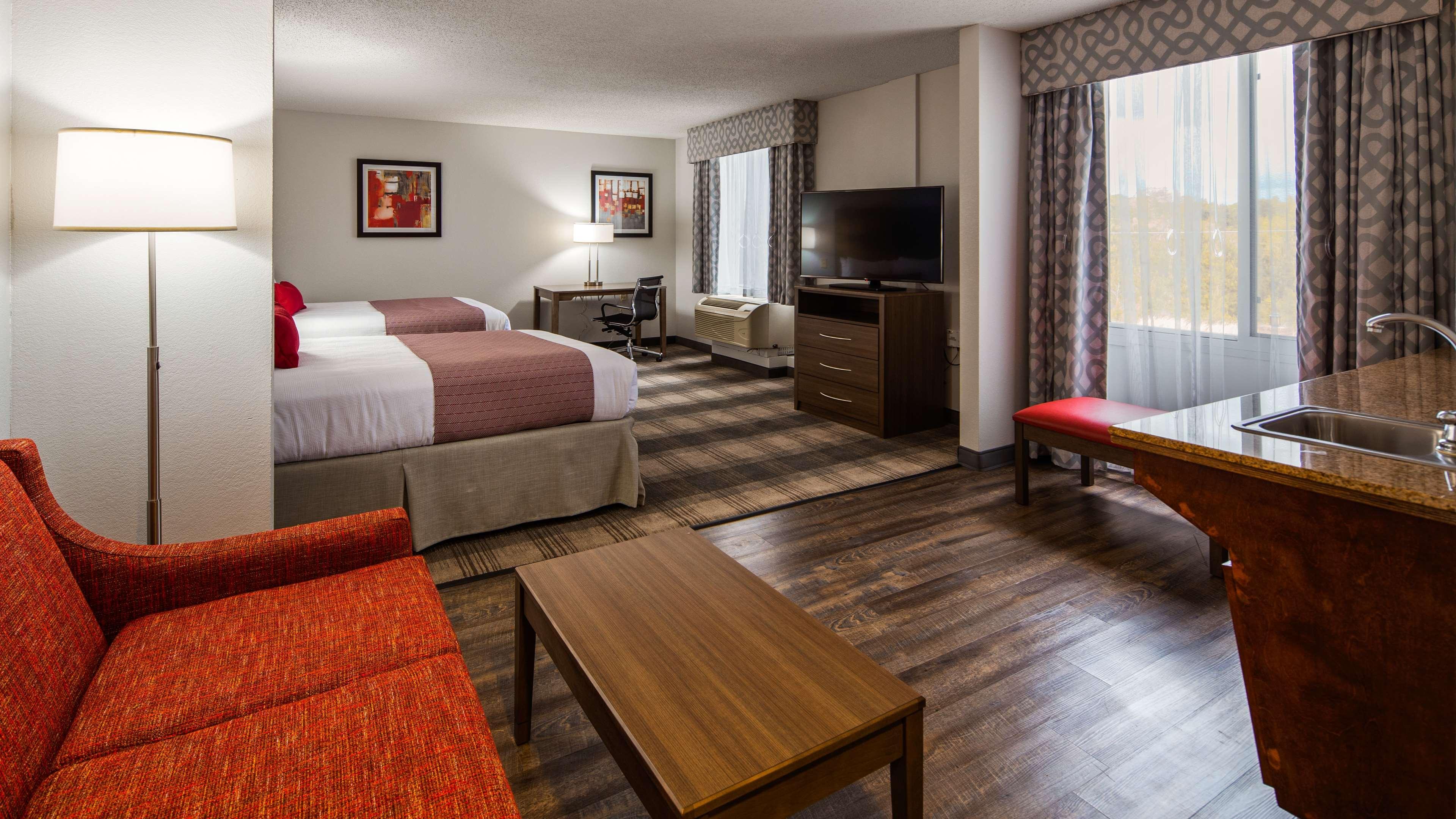 Best Western Plus Philadelphia-Choctaw Hotel And Suites Екстериор снимка