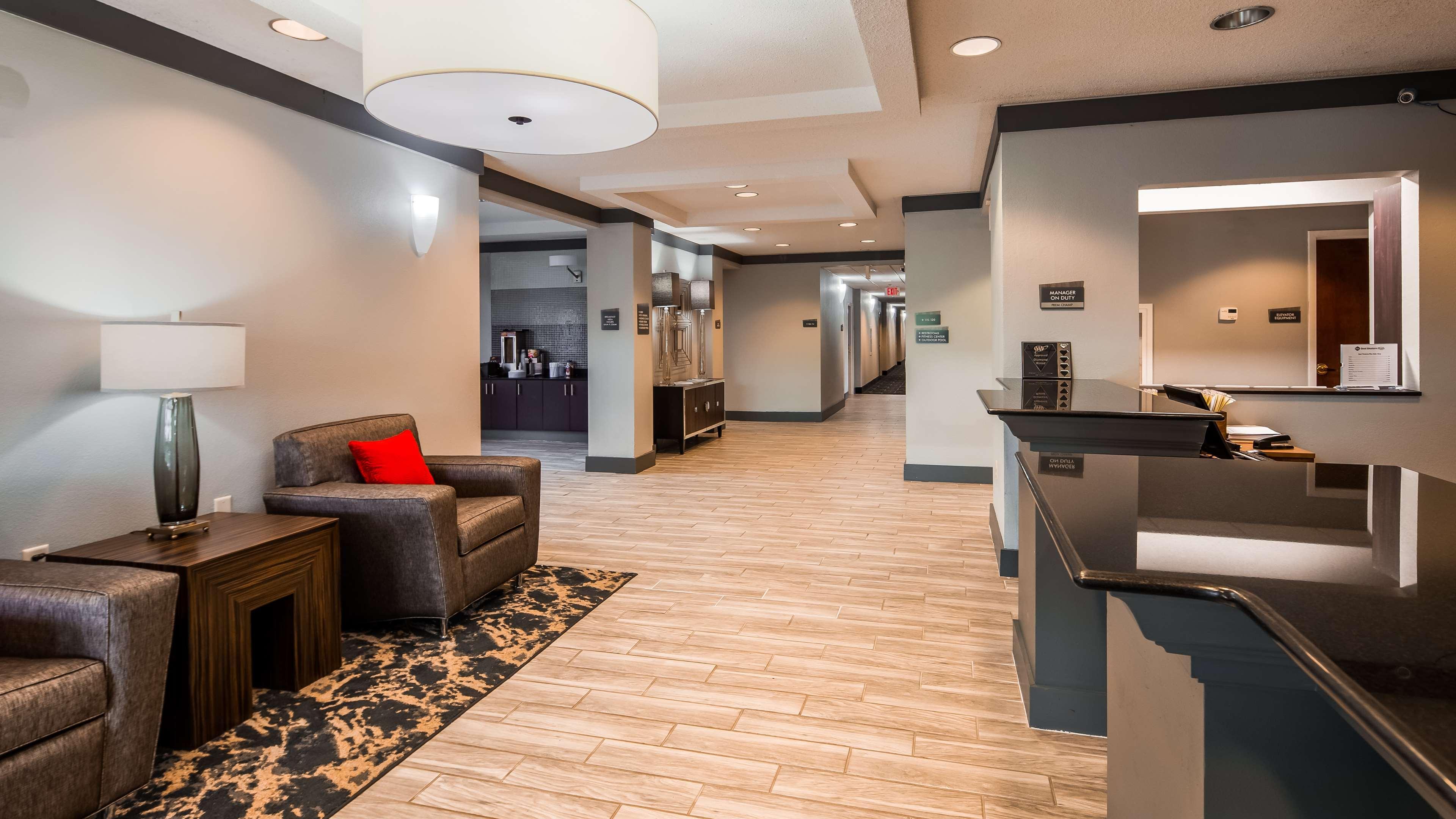 Best Western Plus Philadelphia-Choctaw Hotel And Suites Екстериор снимка