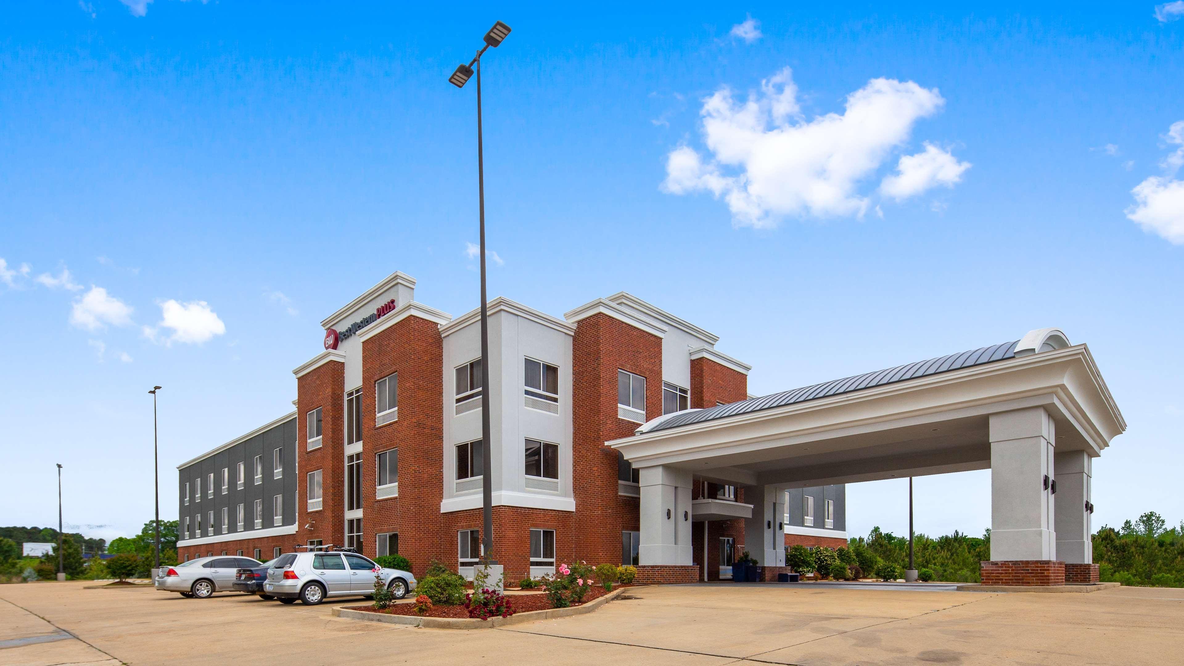 Best Western Plus Philadelphia-Choctaw Hotel And Suites Екстериор снимка
