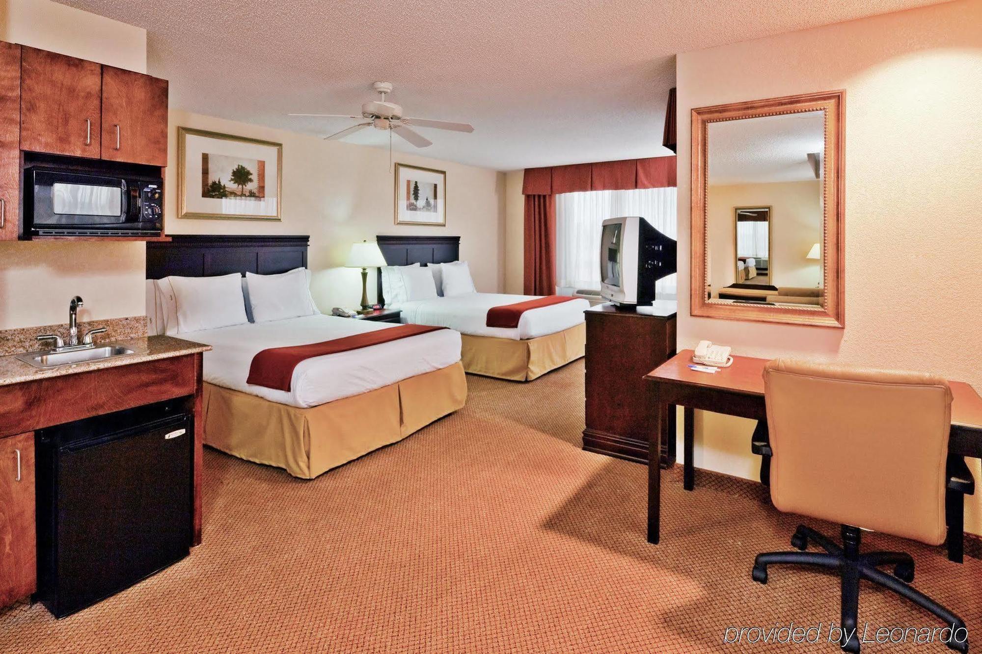 Best Western Plus Philadelphia-Choctaw Hotel And Suites Стая снимка