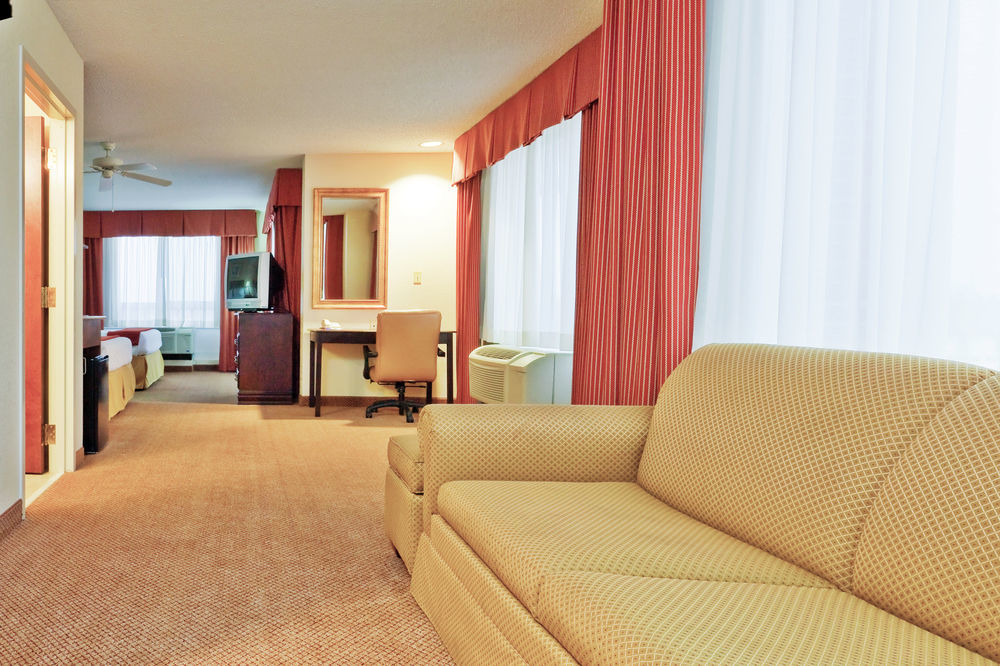 Best Western Plus Philadelphia-Choctaw Hotel And Suites Екстериор снимка